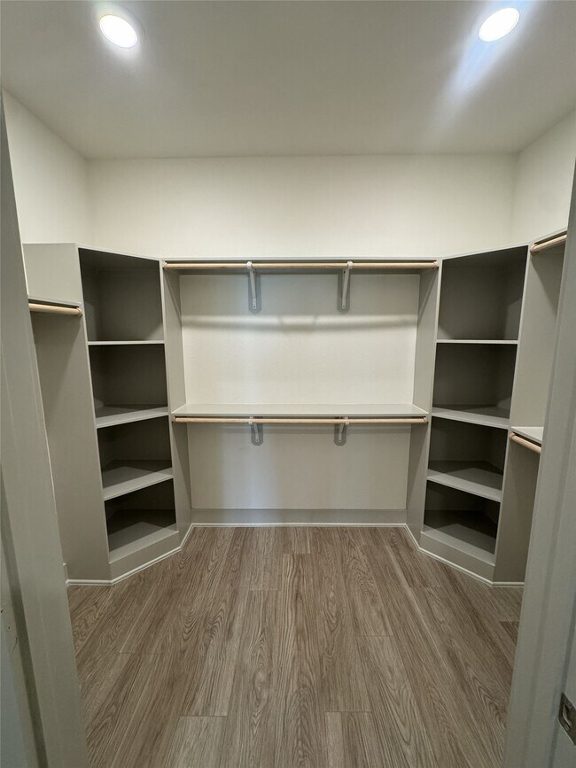 Foto del edificio - 26244 Twin Oaks Rd