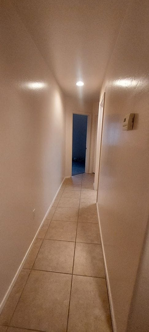 Building Photo - HOUSE