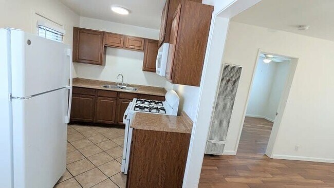 Foto del edificio - 209 N Florence St