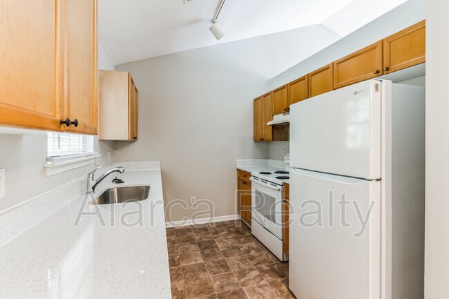 Building Photo - 5517 Windy Valley Dr