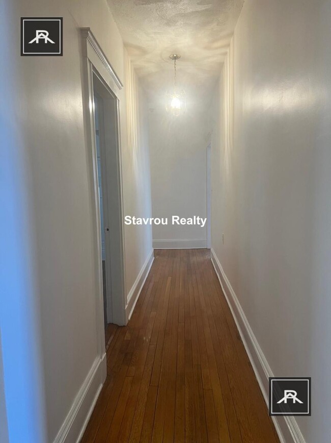 Building Photo - 4 bedroom in Brookline MA 02445