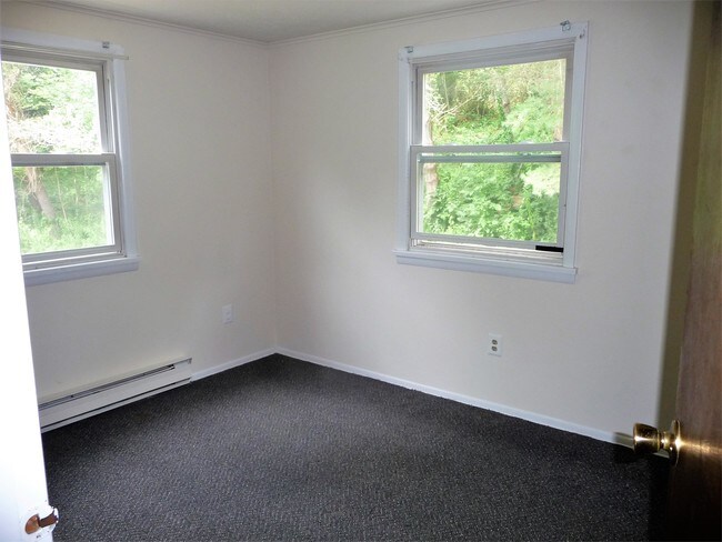 Building Photo - Hillsdale Edge. LLC - A-3