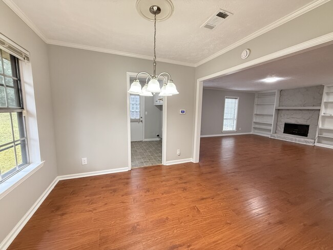 Foto del edificio - 576 Shady Grove Dr