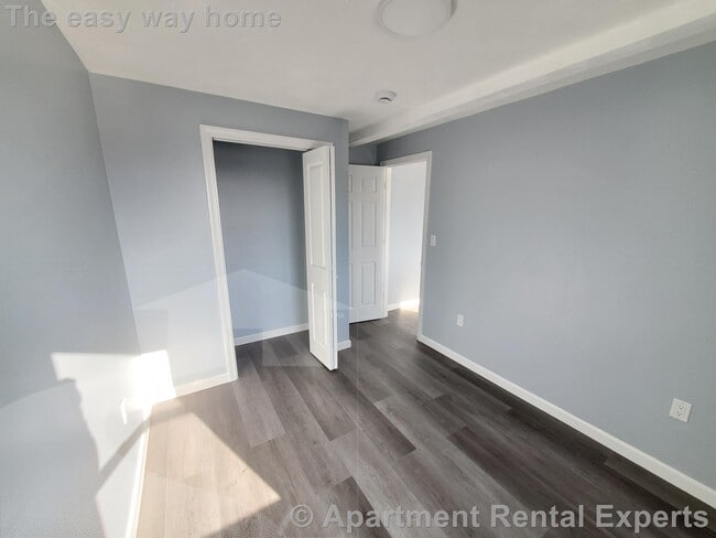 Foto del edificio - 289 Fellsway W