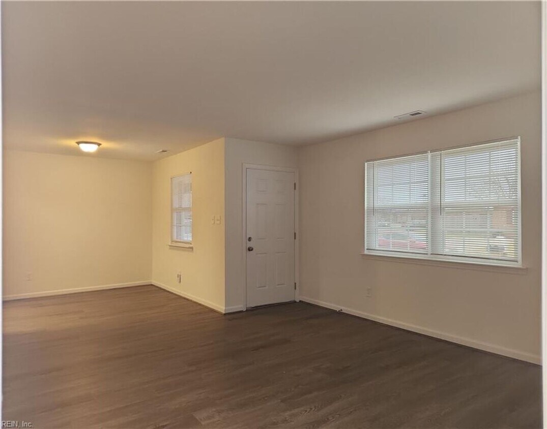 Foto del edificio - RENTAL