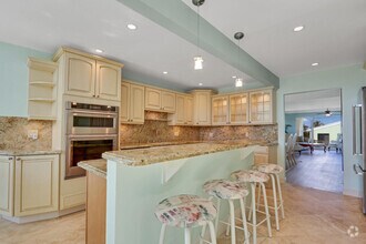 Building Photo - 2051 NE Ocean Blvd