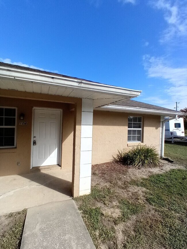 Foto del edificio - 104 Berger Ct