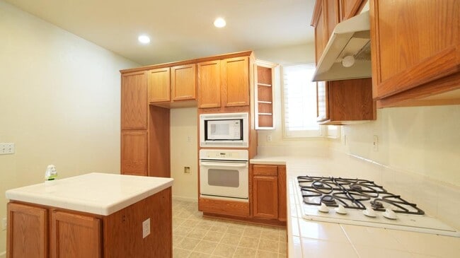Building Photo - 10315 Berryessa Dr