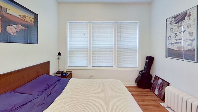 Foto del edificio - 1340 W Addison St