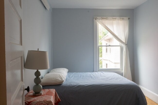 Foto del edificio - 503 Huron Ave