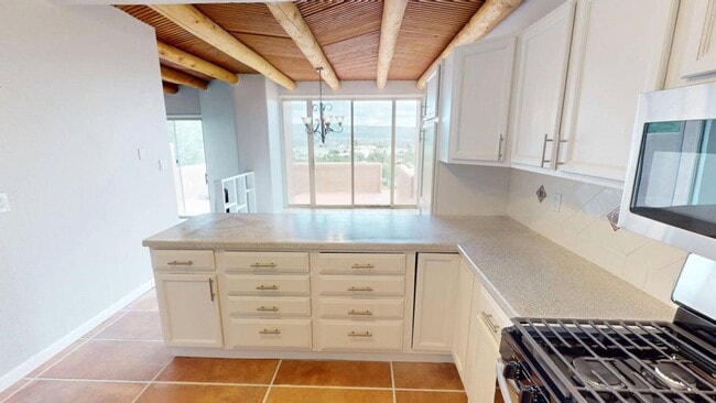Building Photo - Updated Cochiti Lake Townhome with Views, Garage, Kiva Fireplace & Balcony