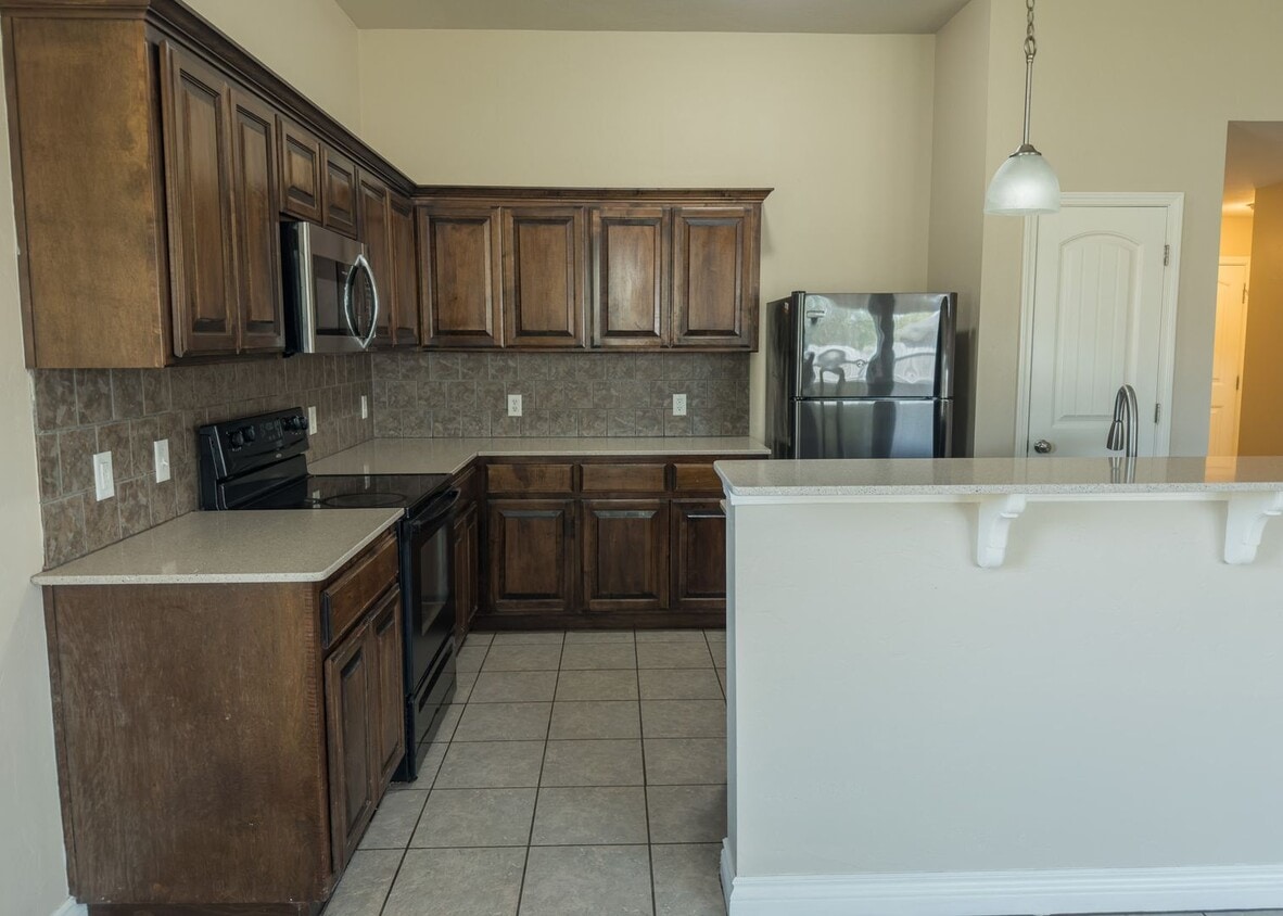 Charming Corner-Lot Home in Edmond - Charming Corner-Lot Home in Edmond