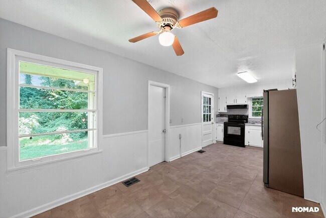 Foto del edificio - 704 Valleyview Dr