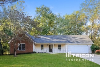 Building Photo - 2444 Hammock Ct