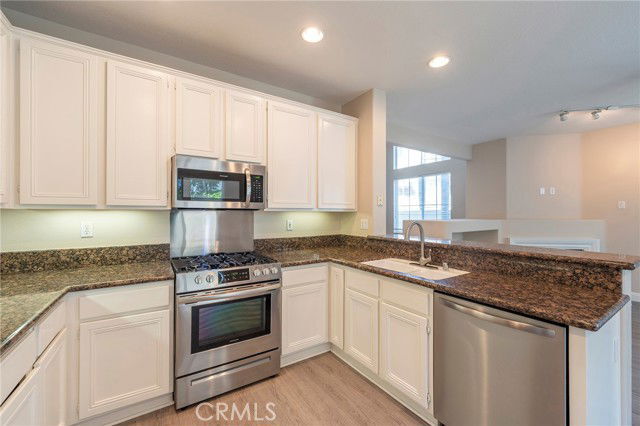 Building Photo - 7676 Park Bay Dr