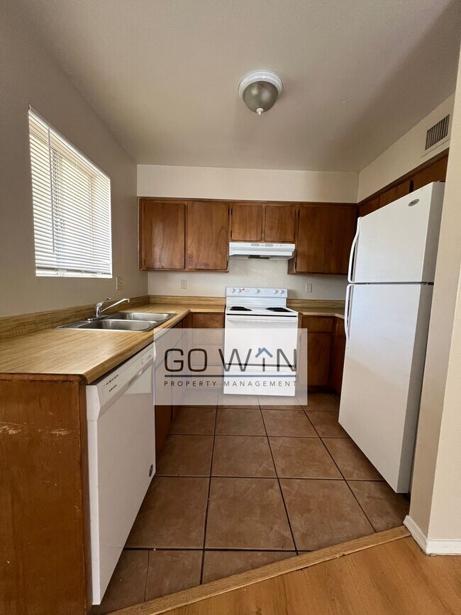 Photo - 749 W 1st Ave Apartment