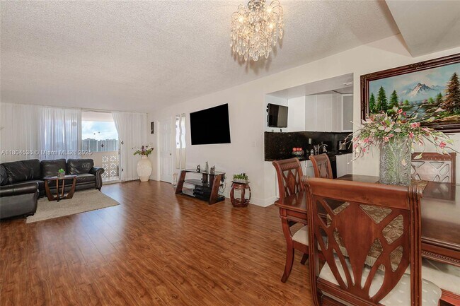 Foto del edificio - 1833 S Ocean Dr