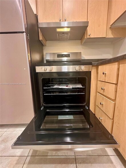 Foto del edificio - 2935 NE 163rd St