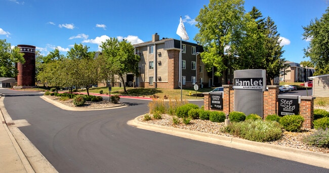 Building Photo - Hamlet Apartments