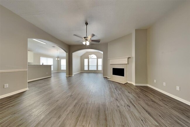 Building Photo - 3102 Candle Pond Ln
