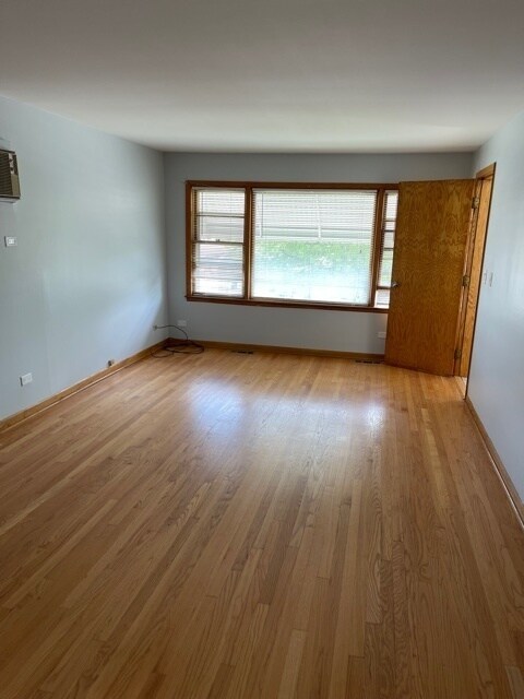 Foto del edificio - 4570 N Narragansett Ave