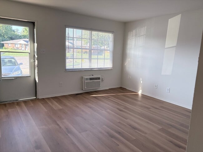 Photo - 201 Marwood Ct Apartment