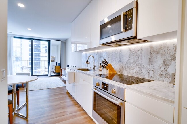 Larger Studio Unit with Lanai in Aalii - Larger Studio Unit with Lanai in Aalii Apartment