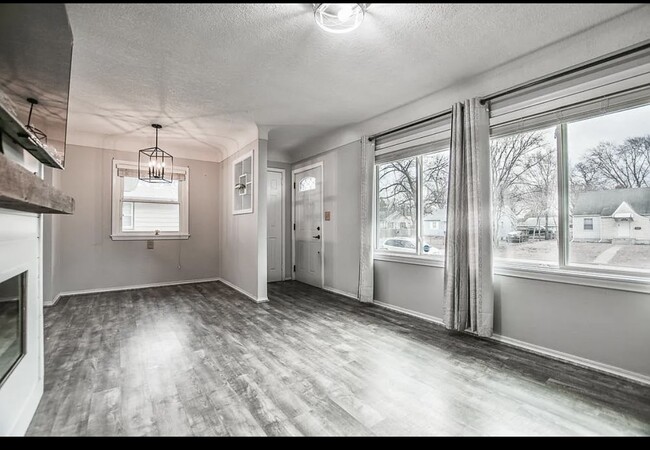 Foto del edificio - 5609 Bryant Ave N