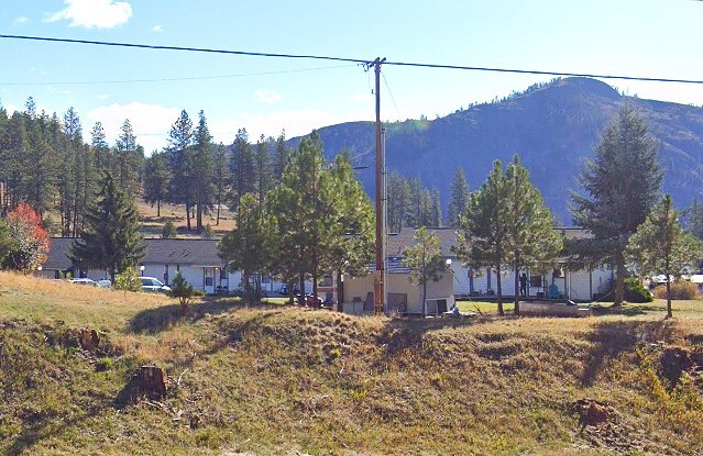 Building Photo - 466 Thornton Dr