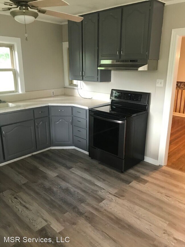 Building Photo - 3 br, 2 bath House - 851 Burnett Ln.