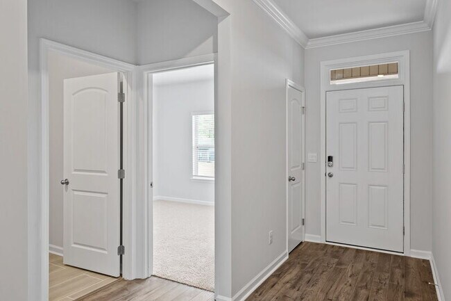 Building Photo - 201 Phillips Ridge Dr