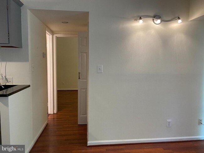 Building Photo - 7734 Donnybrook Ct