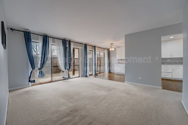 Building Photo - 5850 Fresno Ct