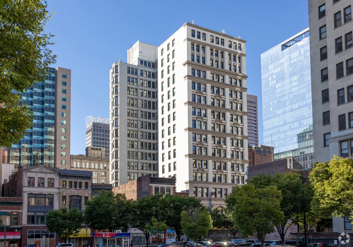 One Calvert - The Plaza
