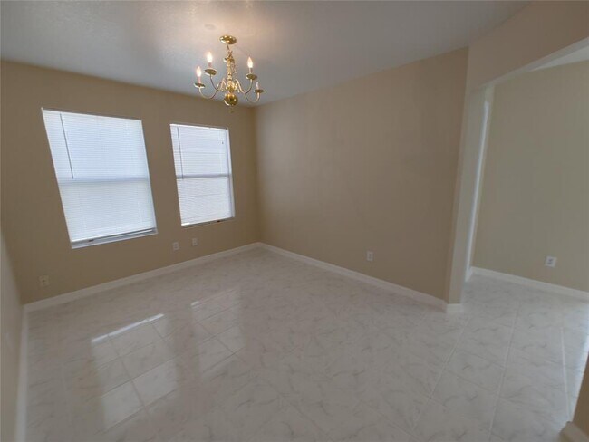 Building Photo - 9892 Tulip St
