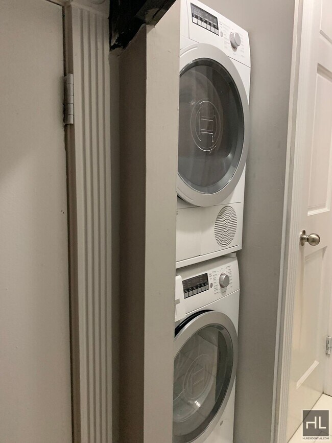 Foto del edificio - GORGEOUS Upper West Side 2 Bedroom - WON'T...