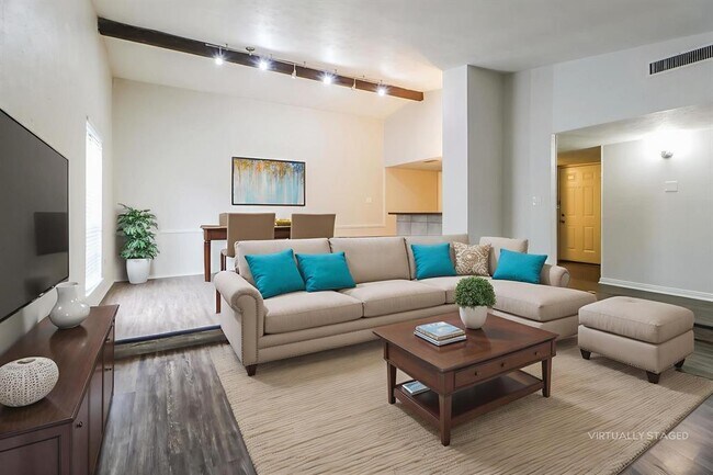 Foto del edificio - 3811 Broken Elm Dr
