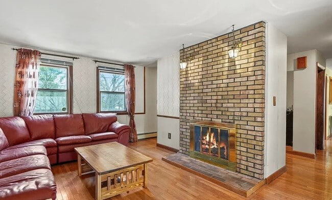 Building Photo - 1 Sierra St