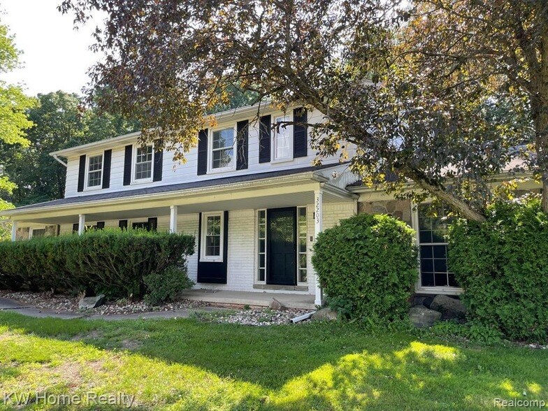 Foto principal - 32203 Olde Franklin Dr