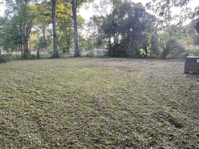 Building Photo - 404 Cobb Ave