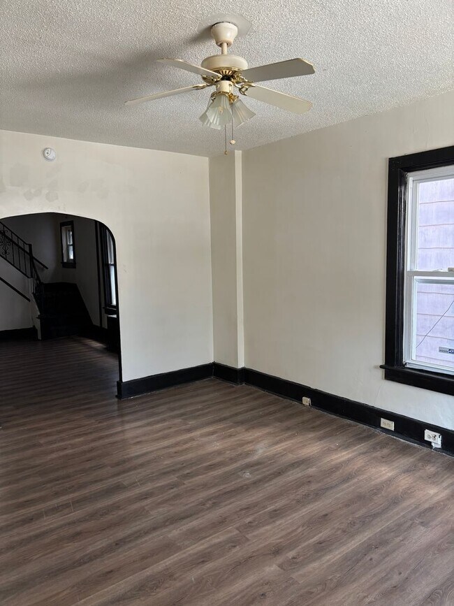 Foto del edificio - 3 Bedroom 1 Bath in Harrisburg, PA!
