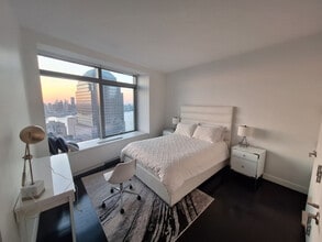 Building Photo - 53 Wall St