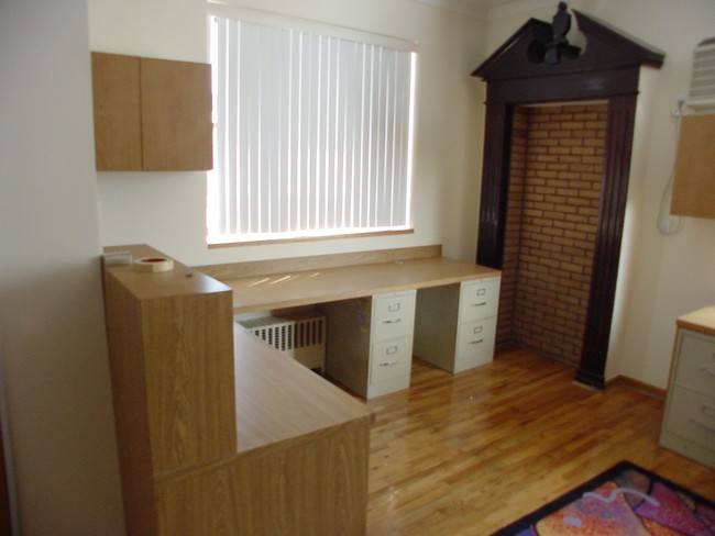 Interior Photo - 691-693 Lorimer St