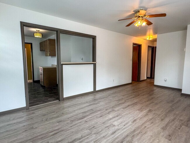 Building Photo - 1307 Tabb Ave