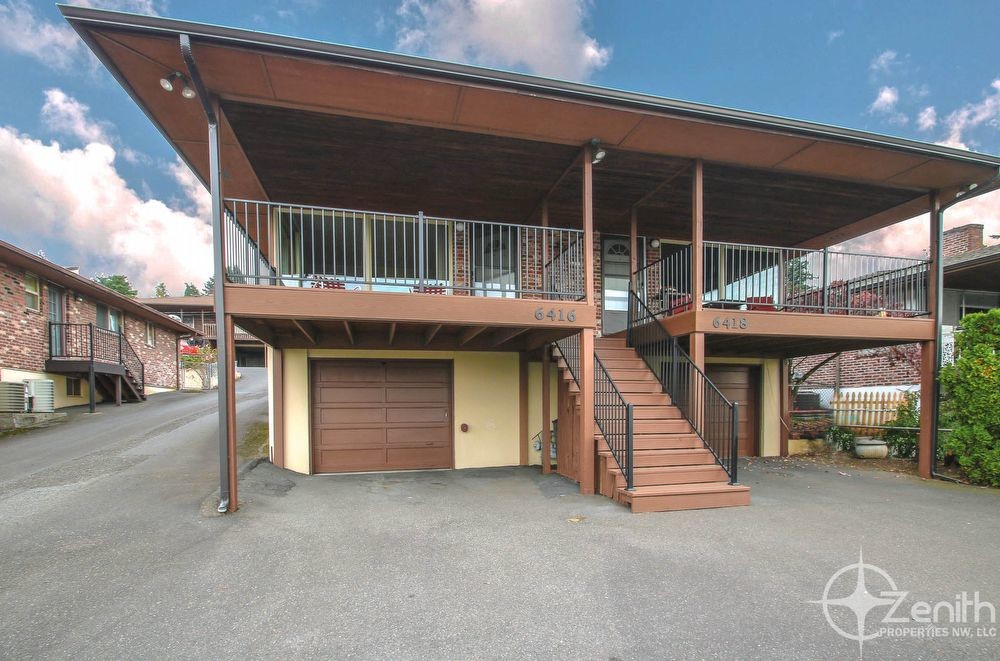 Primary Photo - 6416 E Evergreen Blvd