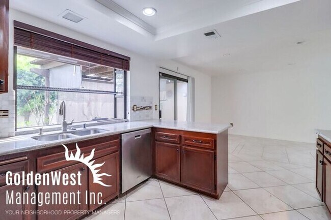 Foto del edificio - Captivating 3Bdm 2Ba Home in Rancho San Diego