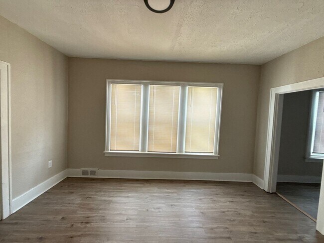 Foto del edificio - Fully Renovated 3-Bedroom Home – Move-In R...