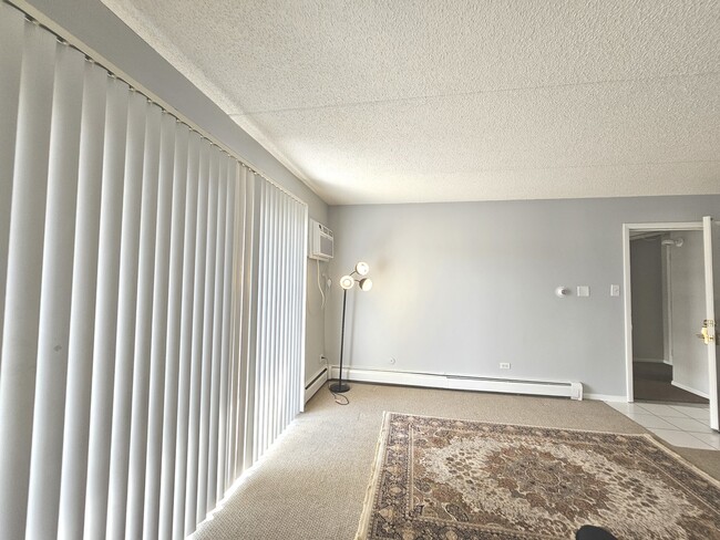 Building Photo - 9840 W 153rd St
