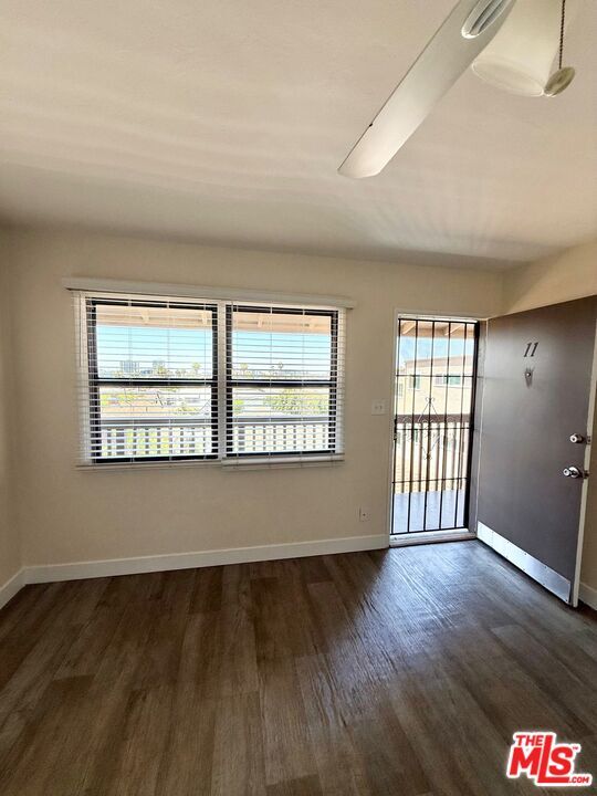 Foto del edificio - 4055 Hamilton St