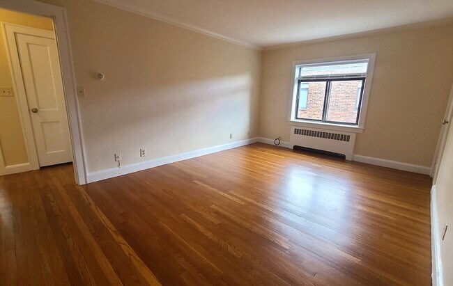 Foto del edificio - 429 Newport Ave